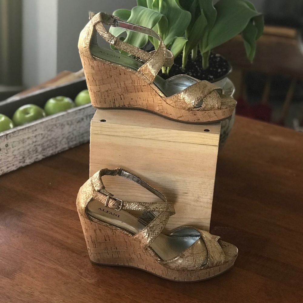 ALFANI wedge open toe sandals